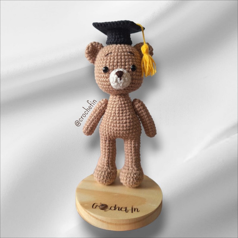 Osito Graduado a Crochet - Patrón PDF