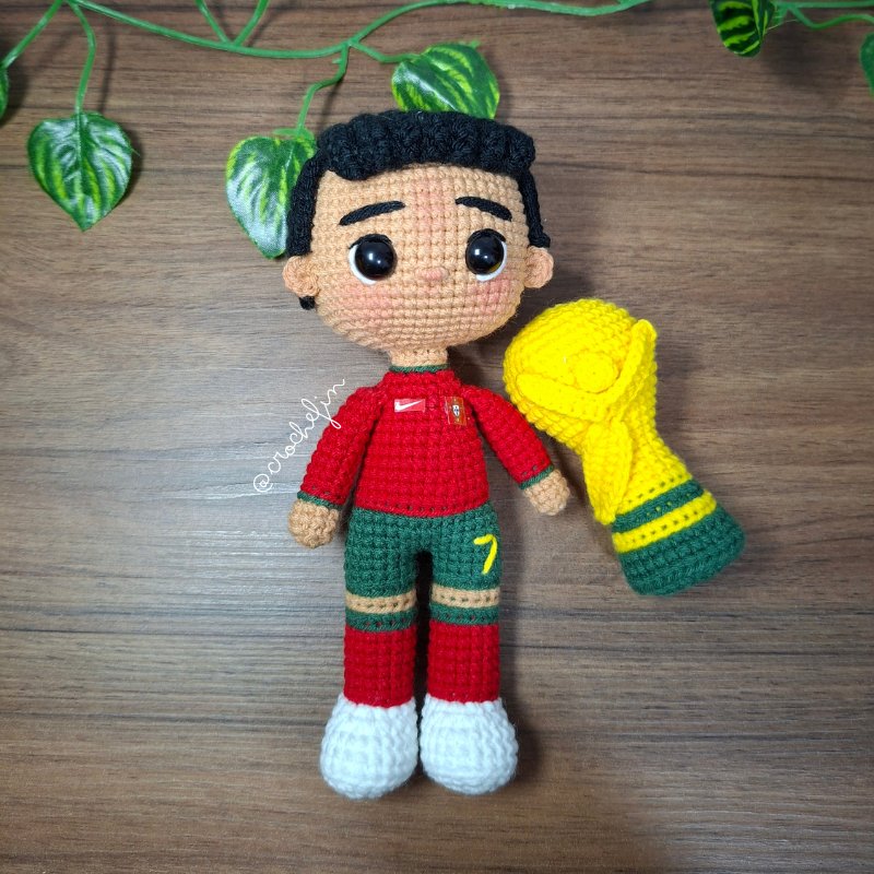 Patrón Amigurumi de Cristiano Ronaldo CR7 en Crochet PDF Digital en Español