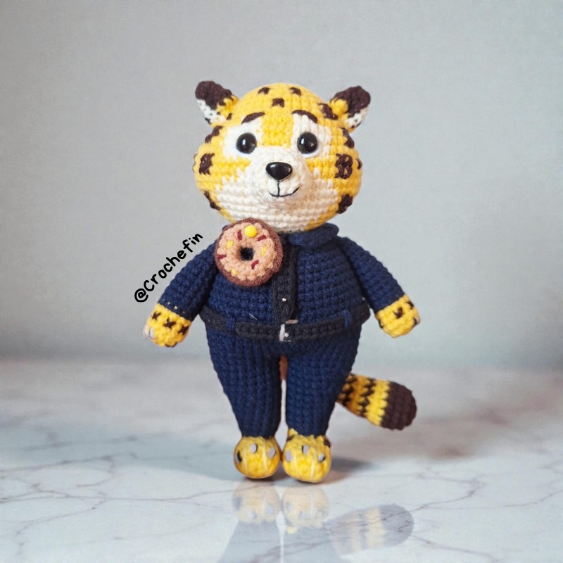 Patrón Amigurumi de Benjamin Garraza de Zootopia en Crochet PDF Digital